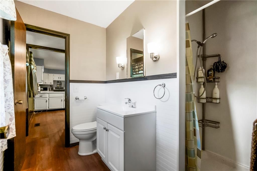 423 E Elm Street — photo 18