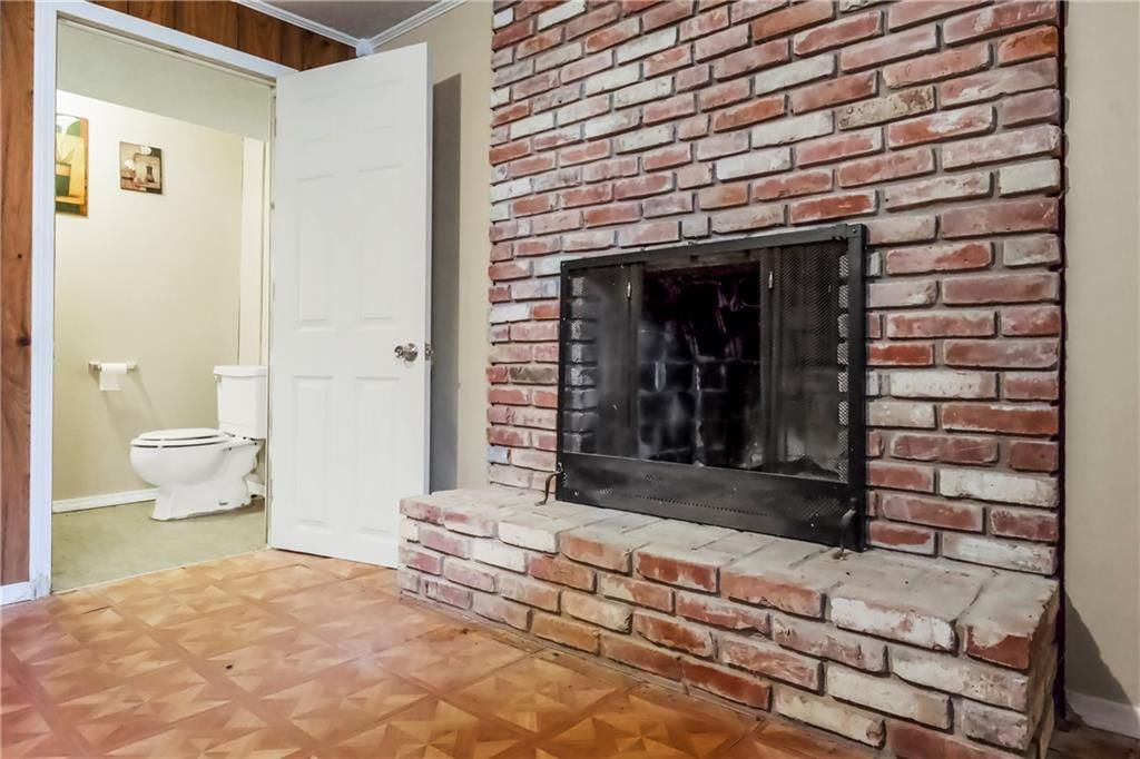 423 E Elm Street — photo 20