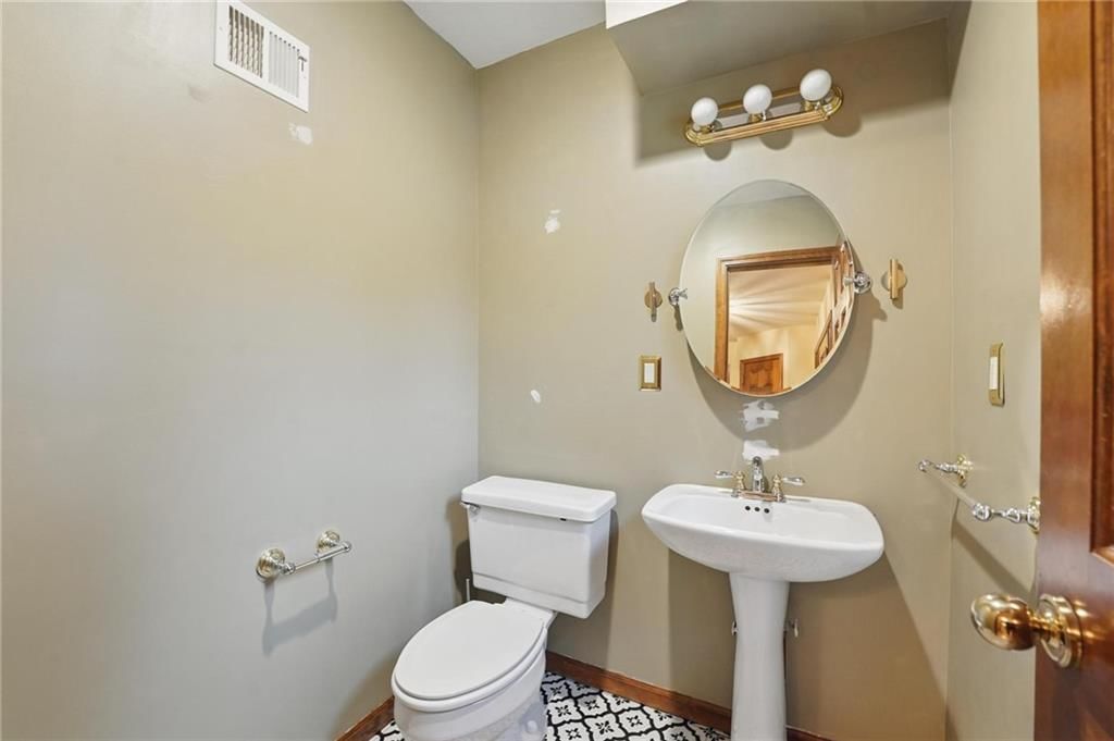 4413 NW Claymont Woods Drive — photo 14