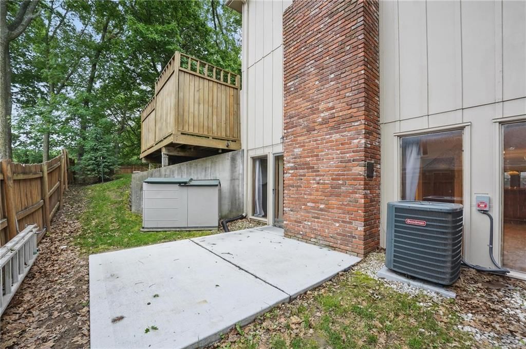 4413 NW Claymont Woods Drive — photo 39