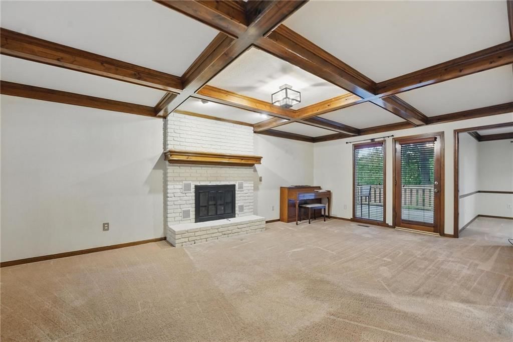 4413 NW Claymont Woods Drive — photo 5
