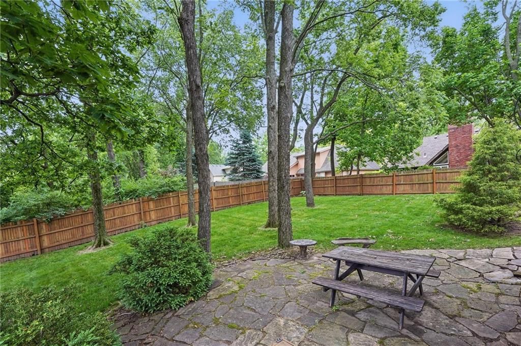 4413 NW Claymont Woods Drive — photo 41