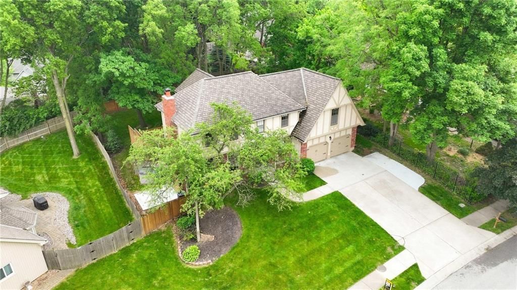 4413 NW Claymont Woods Drive — photo 43