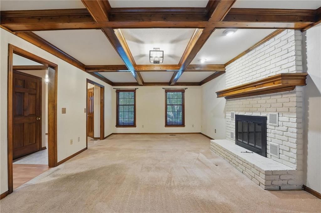 4413 NW Claymont Woods Drive — photo 7