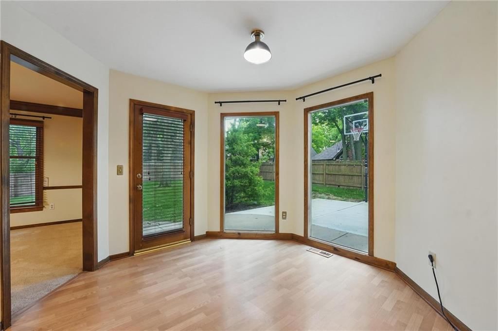 4413 NW Claymont Woods Drive — photo 10