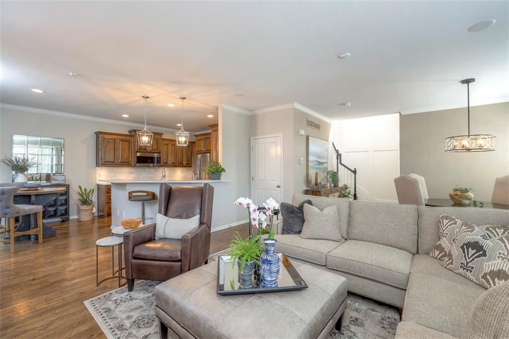 16141 Linden Street — photo 16