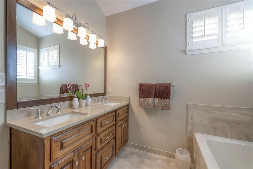 16141 Linden Street — photo 36