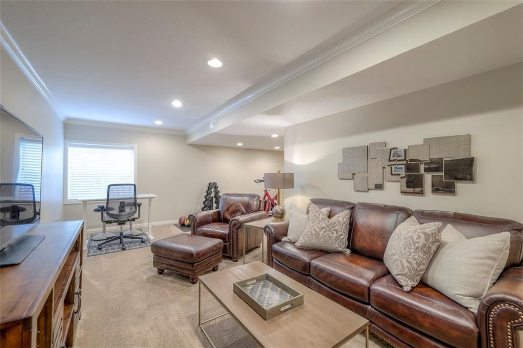 16141 Linden Street — photo 46