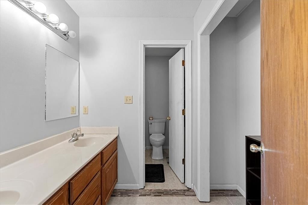 2110 Hidden Valley Drive — photo 15