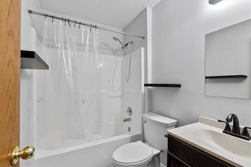 2110 Hidden Valley Drive — photo 18