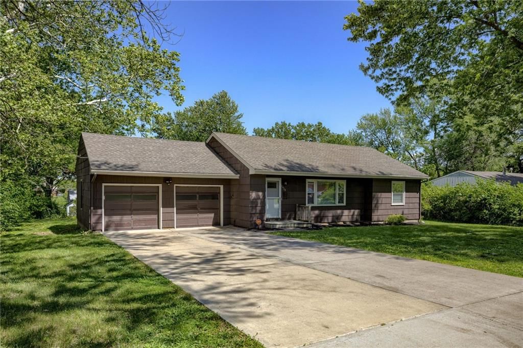 2413 Queen Ridge Drive — photo 2