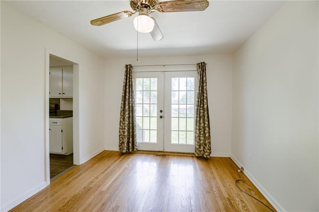 2413 Queen Ridge Drive — photo 11