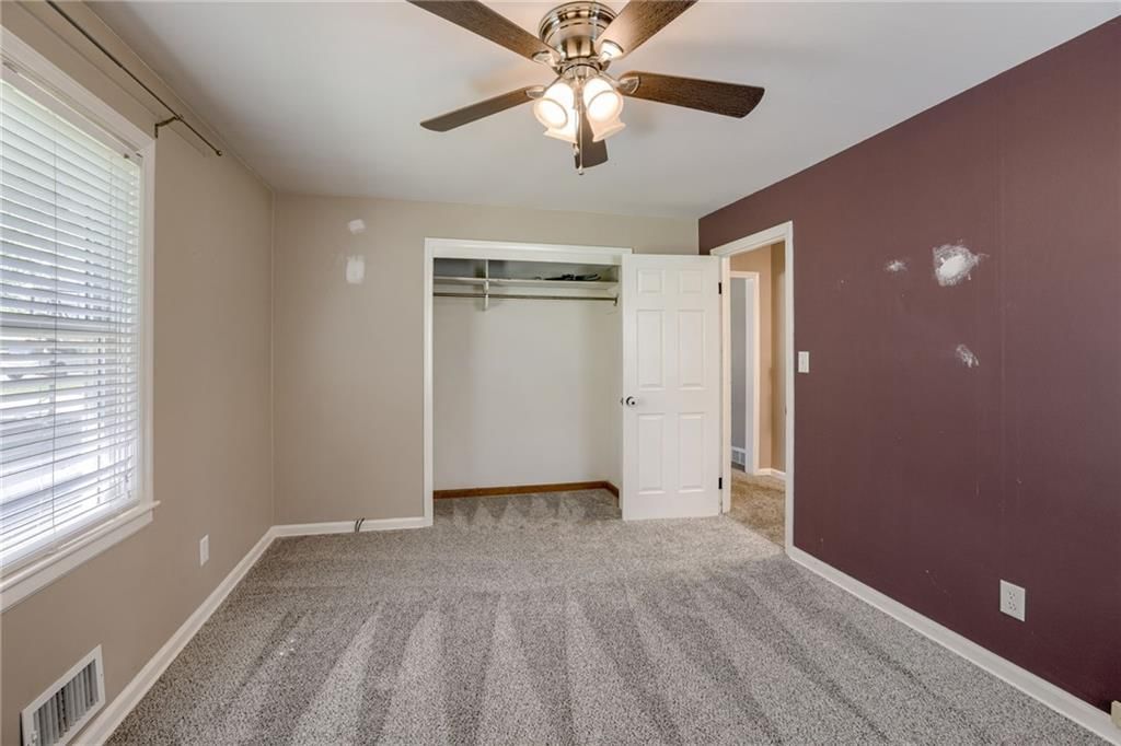 2413 Queen Ridge Drive — photo 16