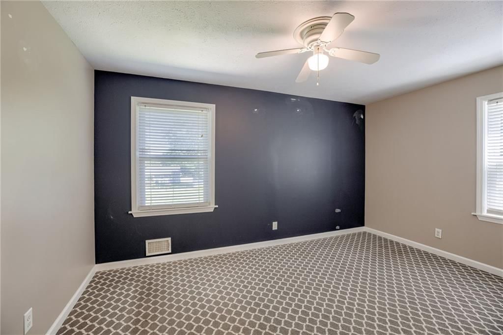 2413 Queen Ridge Drive — photo 19