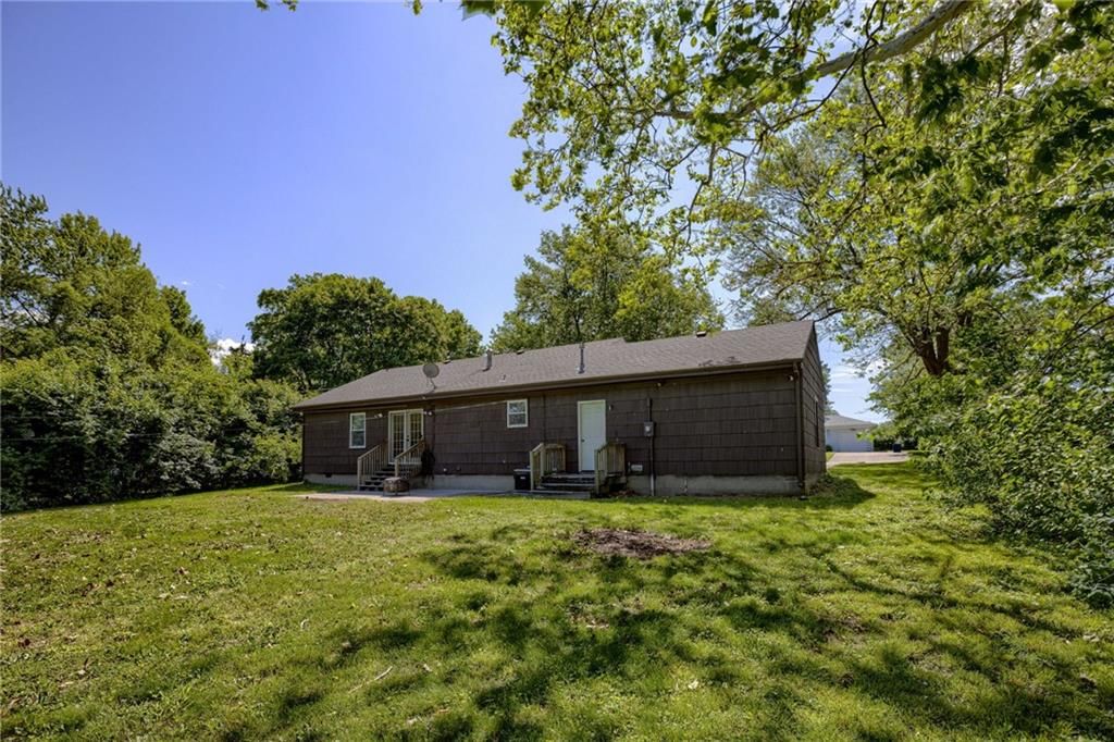 2413 Queen Ridge Drive — photo 22