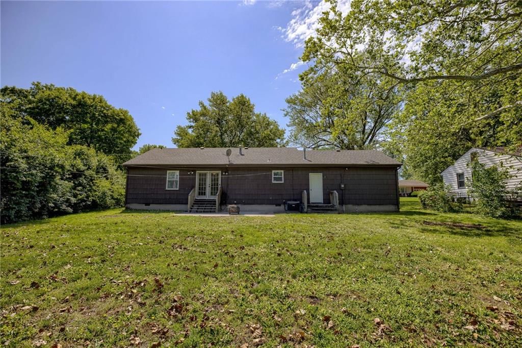 2413 Queen Ridge Drive — photo 23