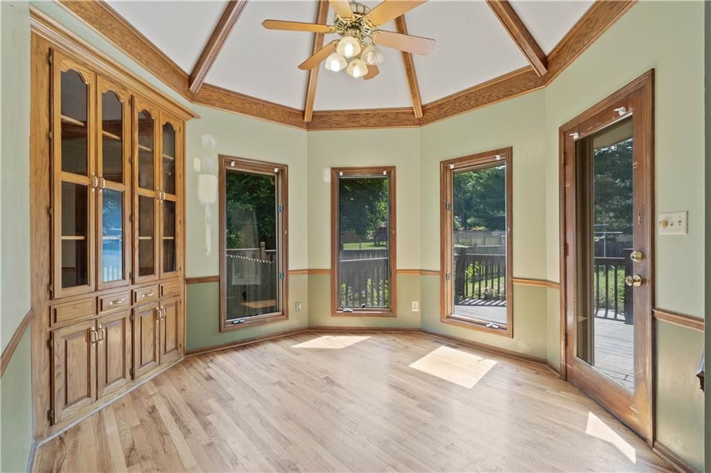 2020 NE Waterfield Drive — photo 13