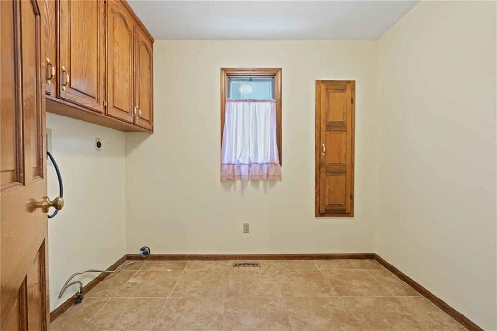 2020 NE Waterfield Drive — photo 14