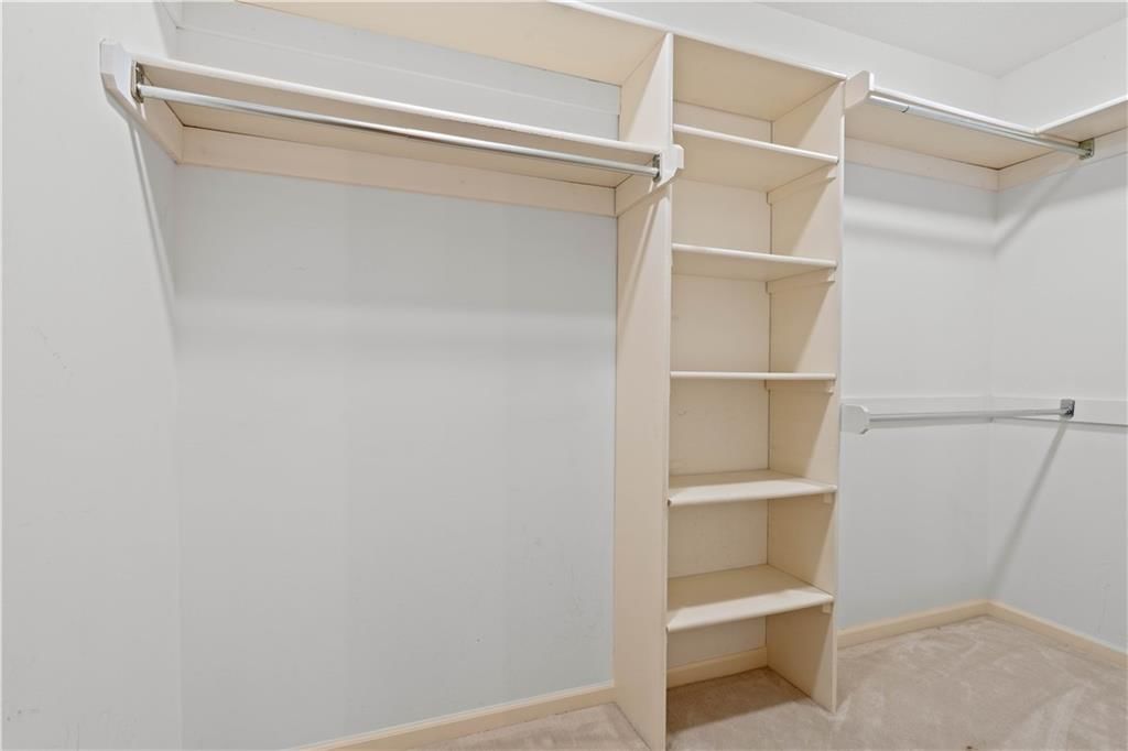 2020 NE Waterfield Drive — photo 18