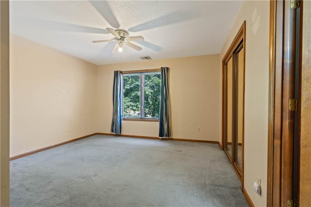 2020 NE Waterfield Drive — photo 21