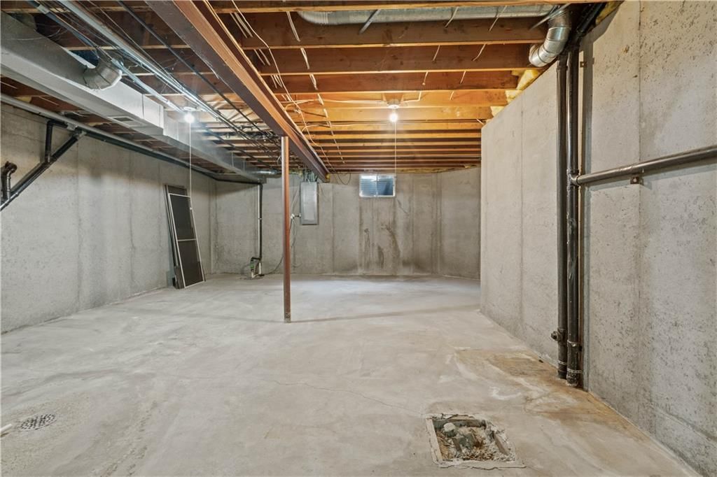 2020 NE Waterfield Drive — photo 26