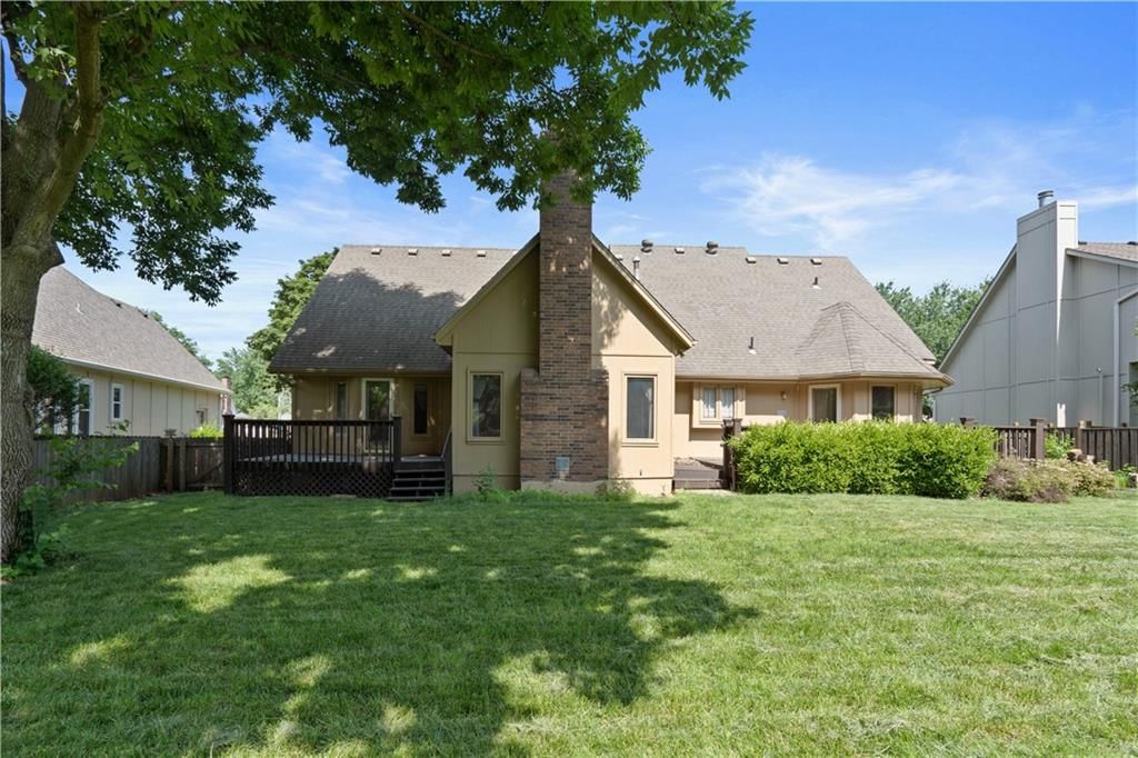 2020 NE Waterfield Drive — photo 28