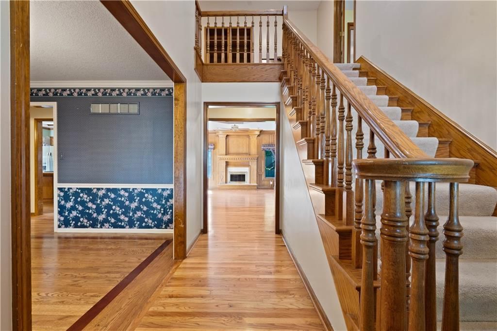 2020 NE Waterfield Drive — photo 4
