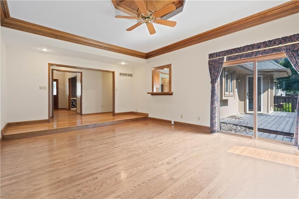 2020 NE Waterfield Drive — photo 8