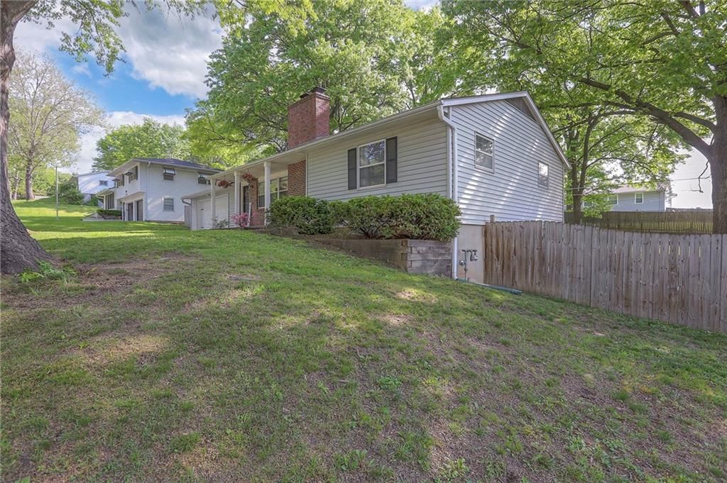 5805 N Belton Avenue — photo 32
