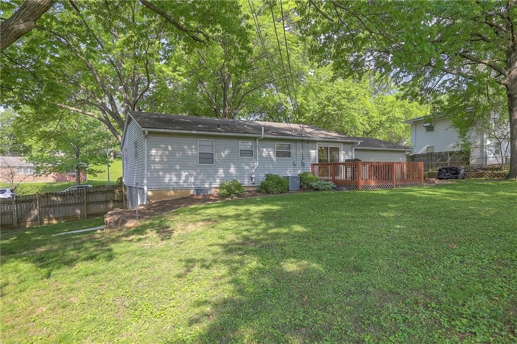 5805 N Belton Avenue — photo 34