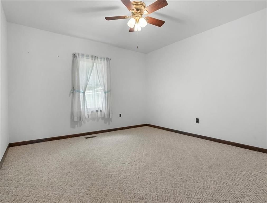 7005 S 1st Street — photo 7