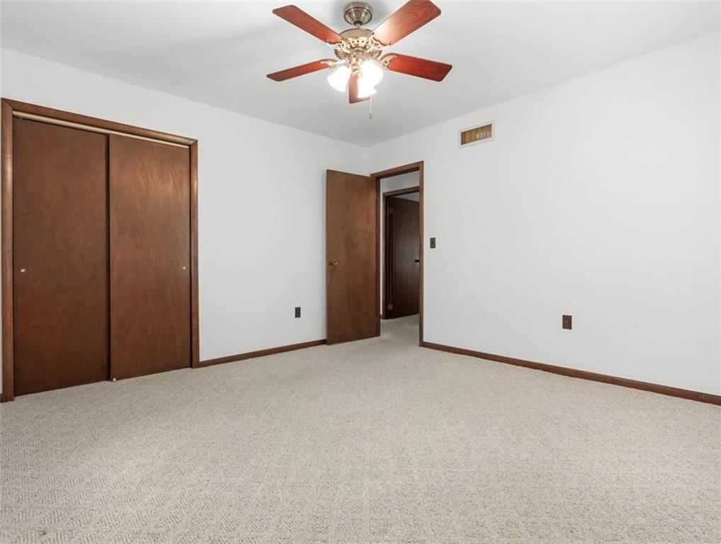 7005 S 1st Street — photo 10