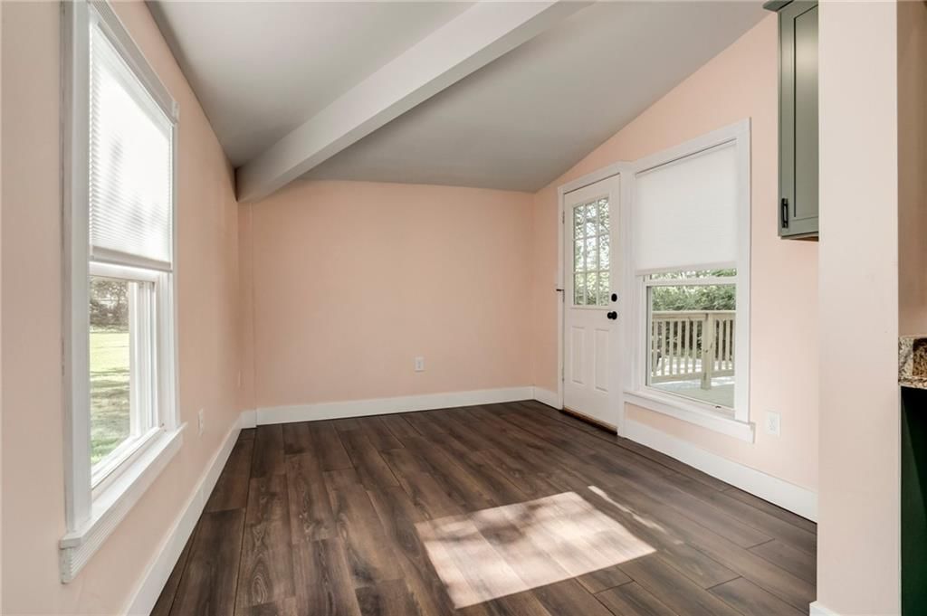 517 E Poplar Street — photo 6