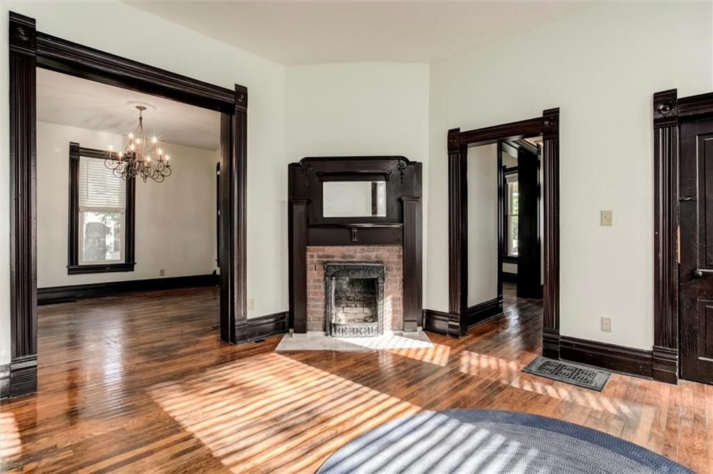 517 E Poplar Street — photo 10