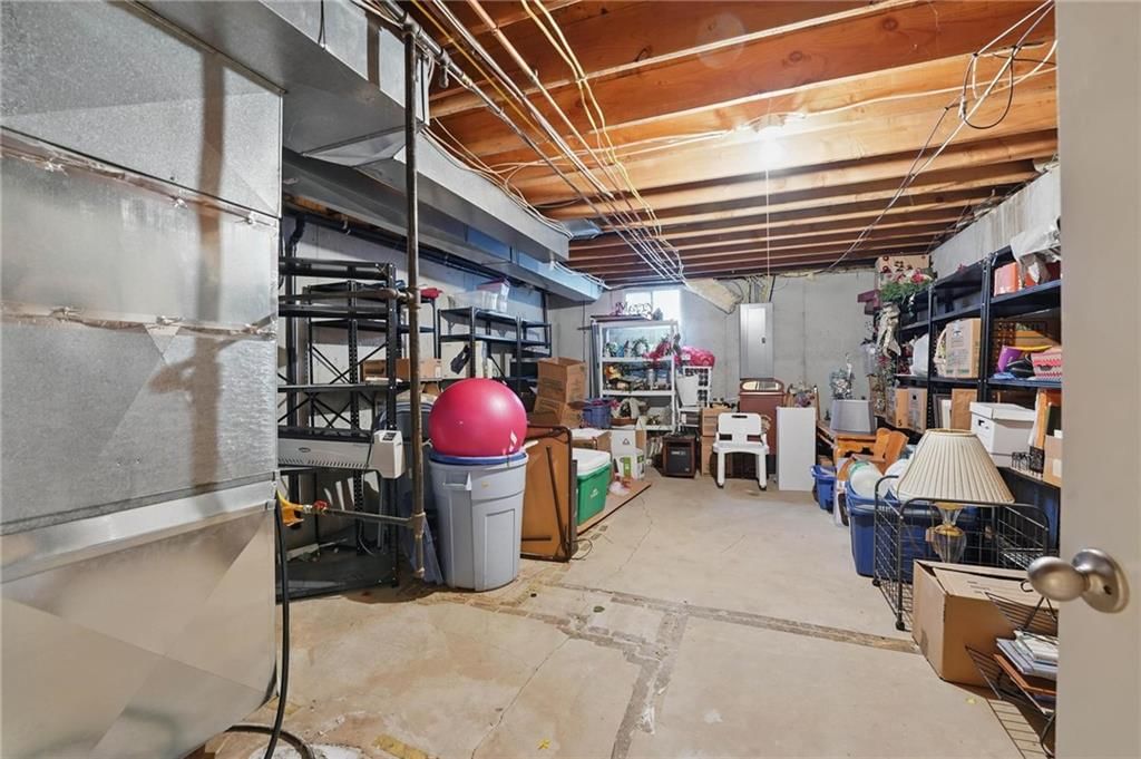 928 E Oakview Street — photo 35
