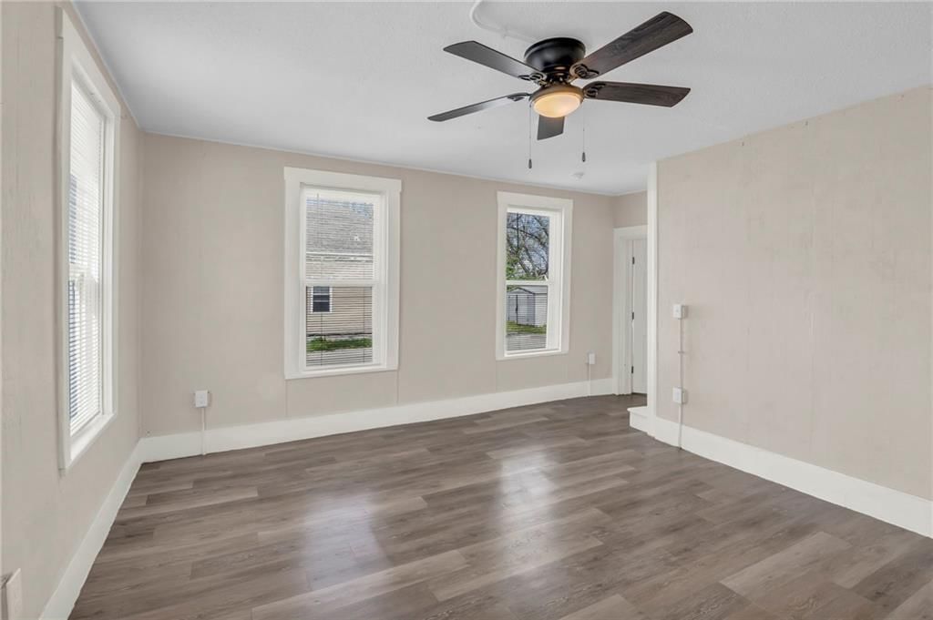 313 E 2nd Street — photo 11