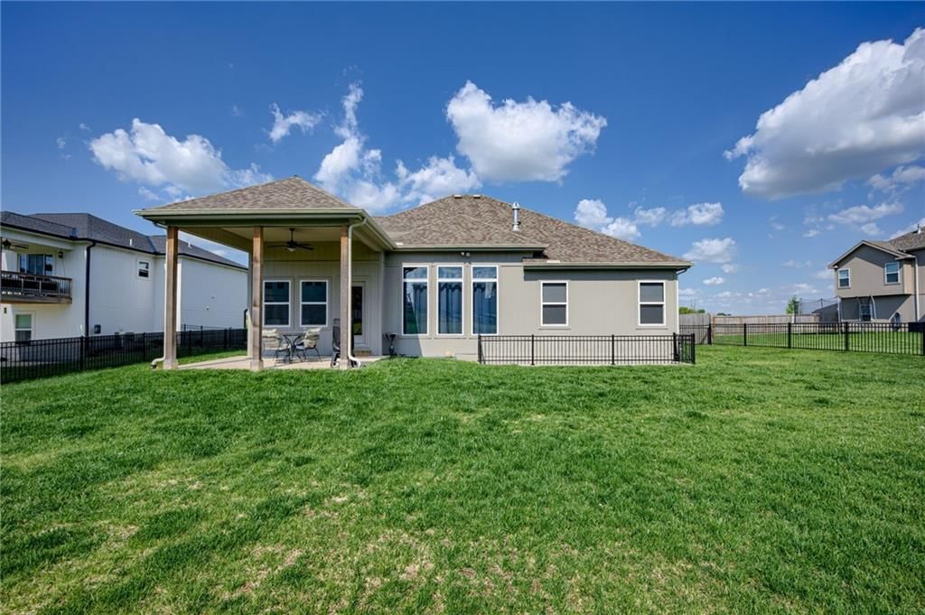 9424 N Belleview Avenue — photo 31
