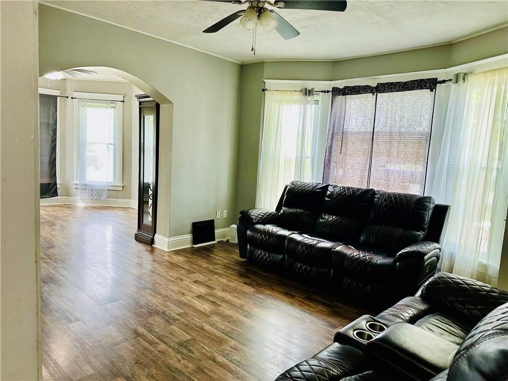 2701 Renick Street — photo 7