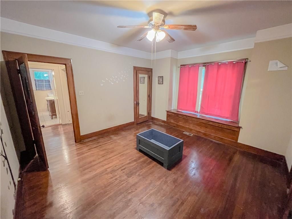 809 W Myrtle Street — photo 12