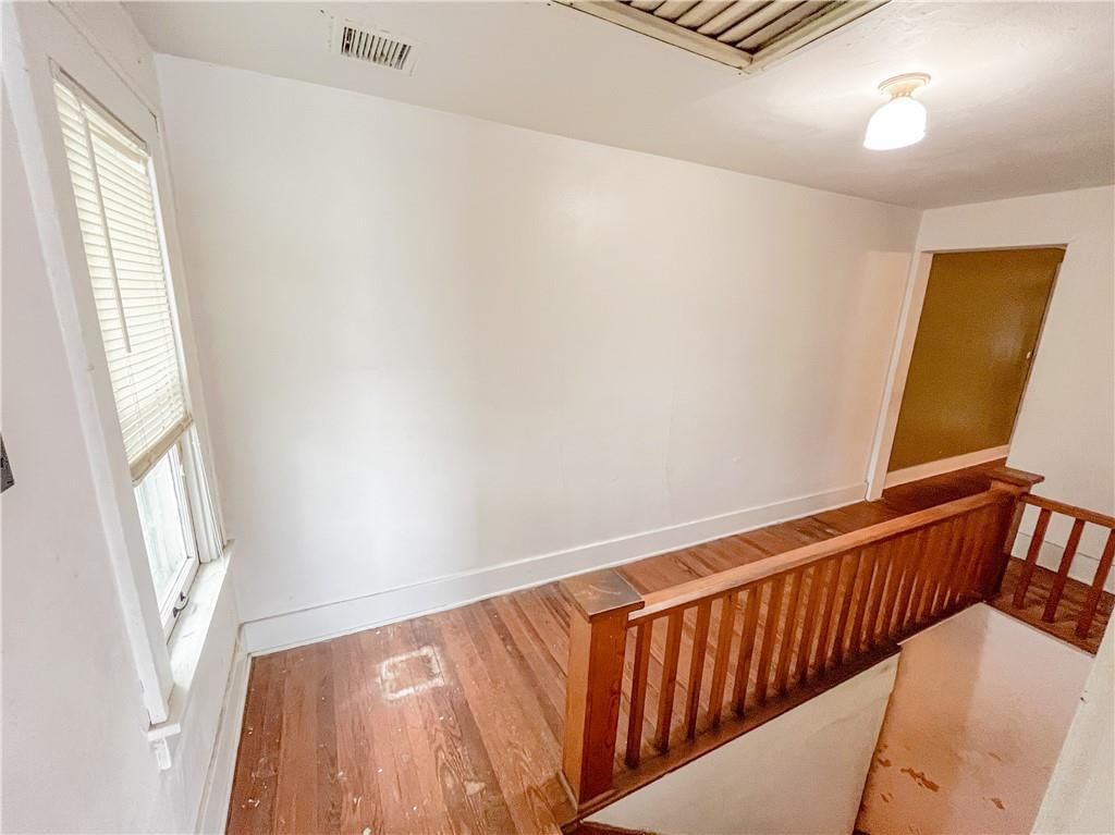 809 W Myrtle Street — photo 23