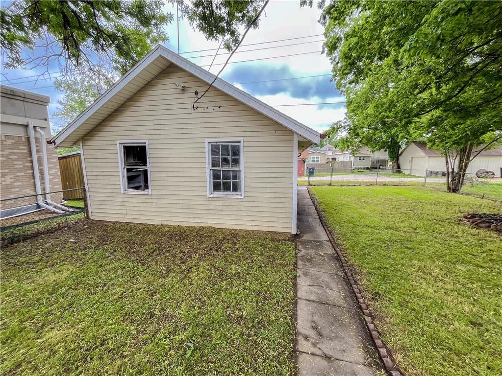 809 W Myrtle Street — photo 36
