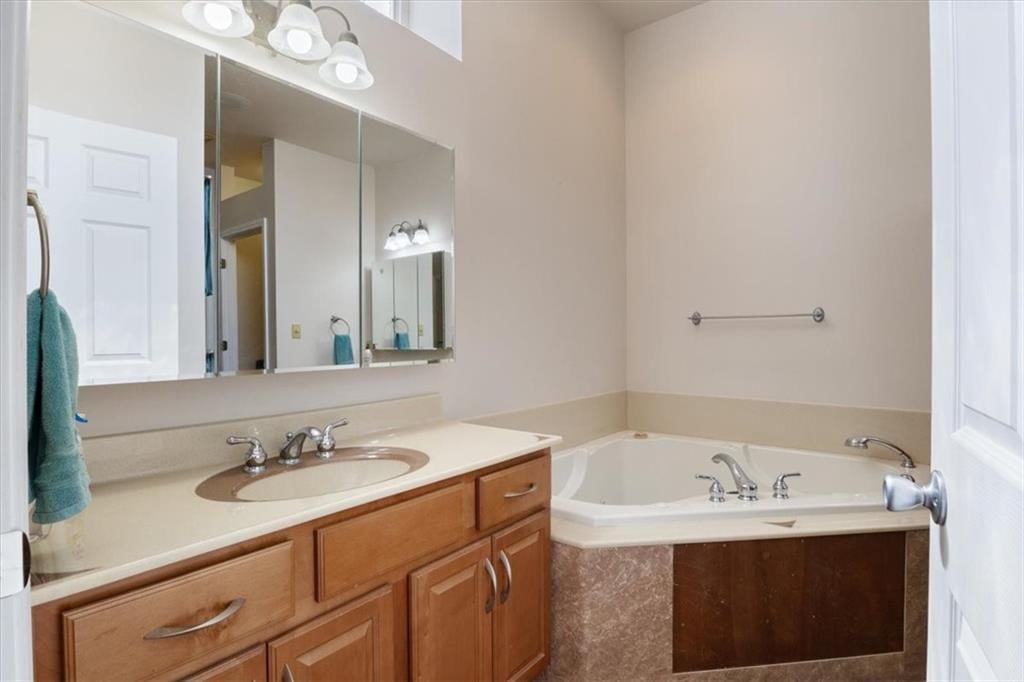 1582 Arrowridge Drive — photo 17