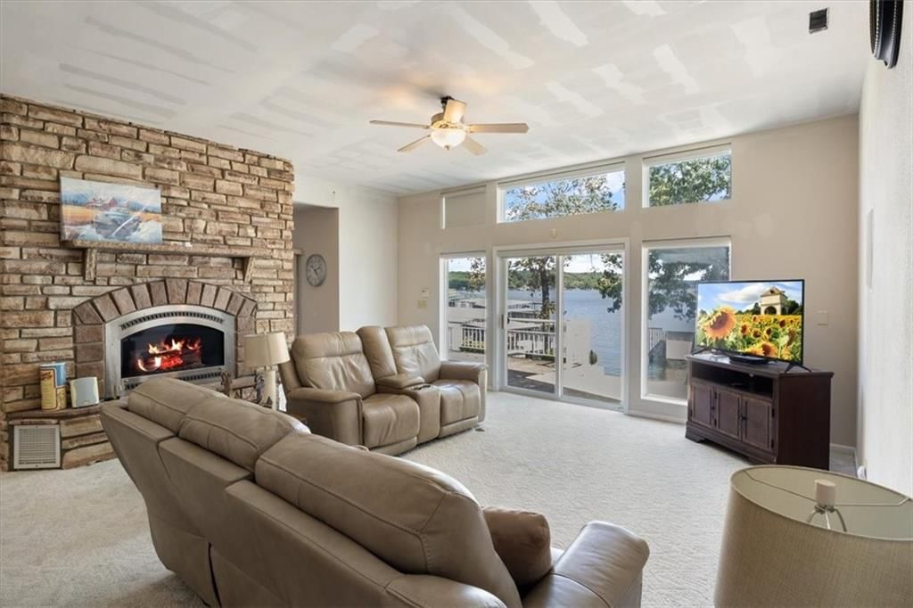 1582 Arrowridge Drive — photo 4