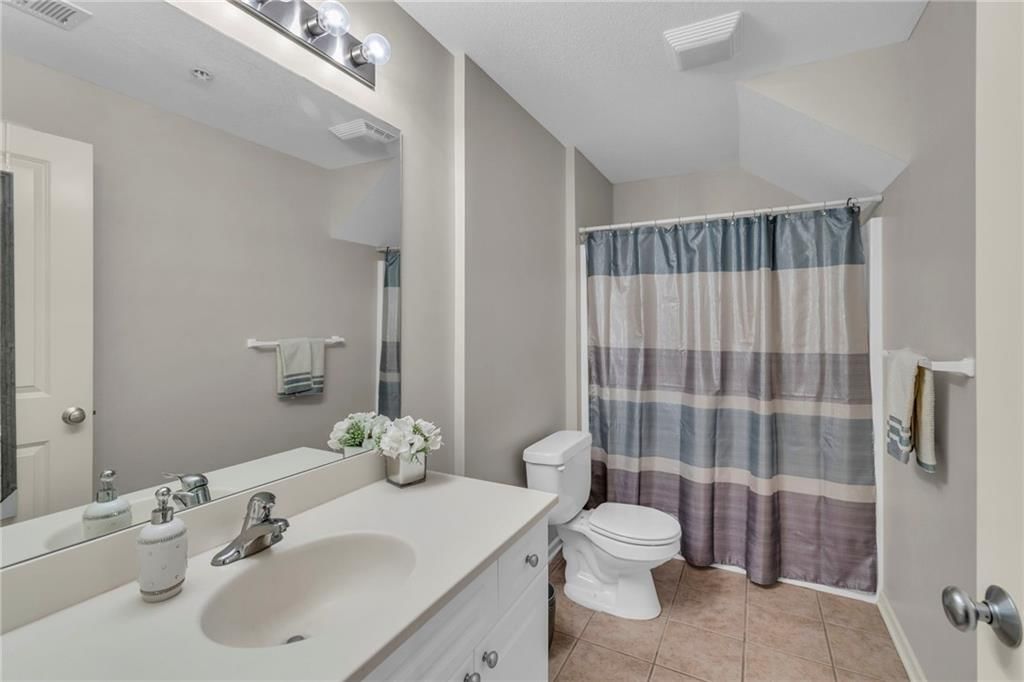 16000 Granada Street — photo 17