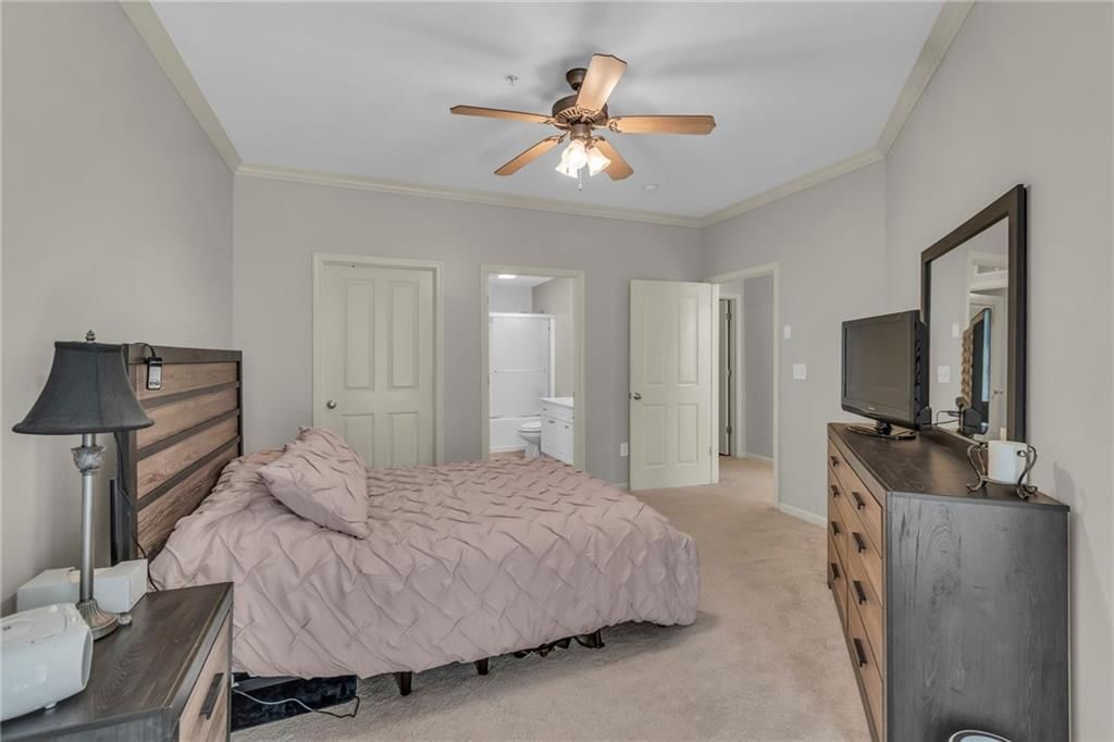 16000 Granada Street — photo 10