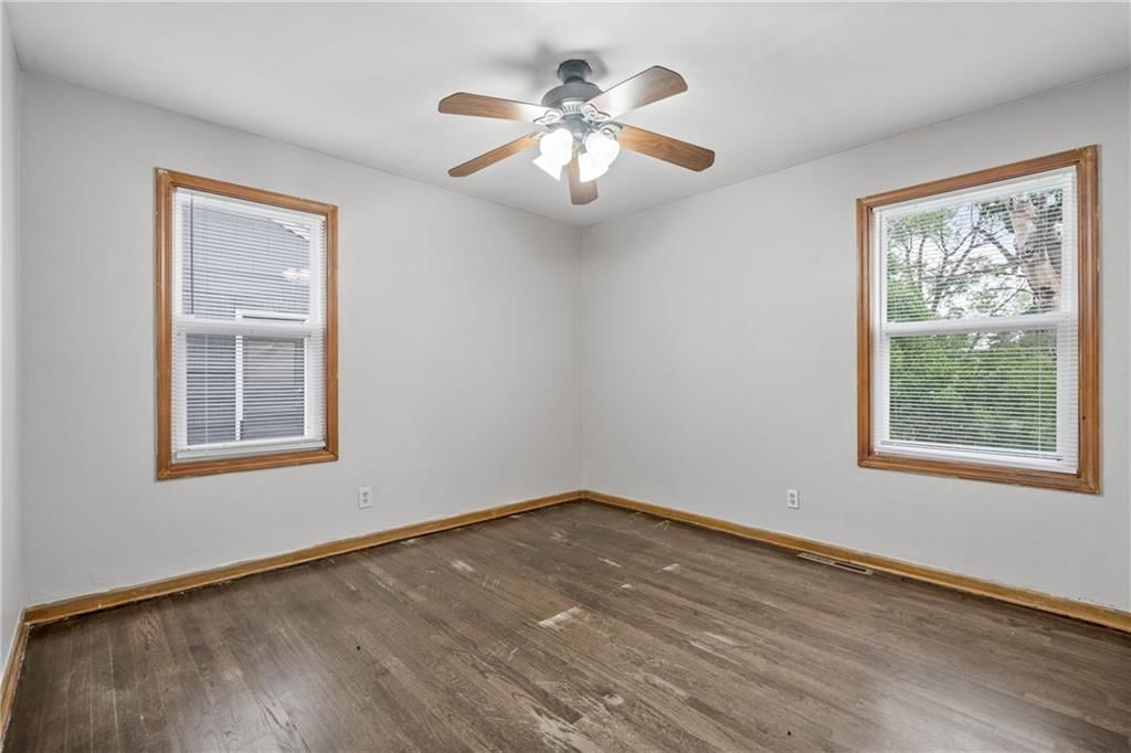 5910 Farley Avenue — photo 16