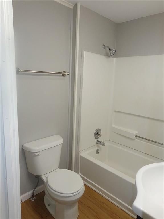 2011 S Broadway Street — photo 18