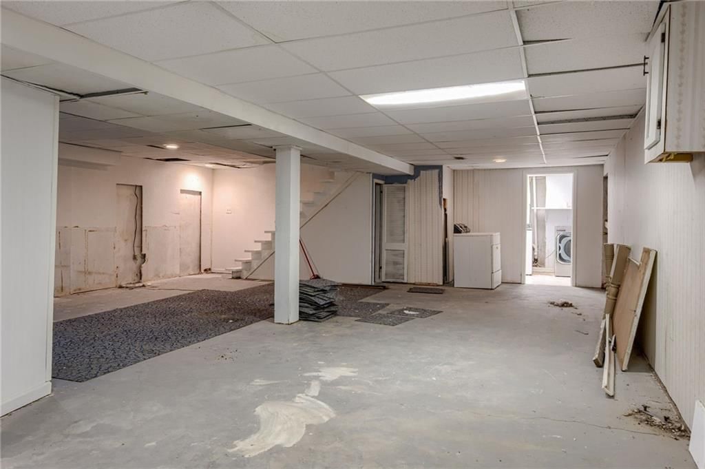 7631 Charlotte Street — photo 19