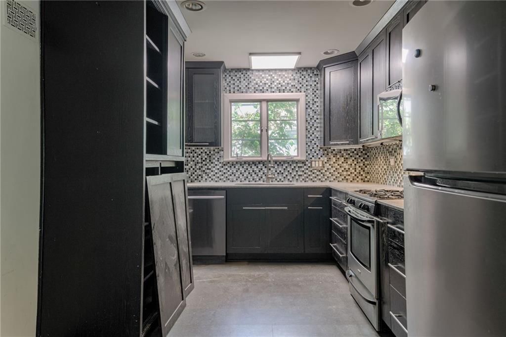7631 Charlotte Street — photo 8