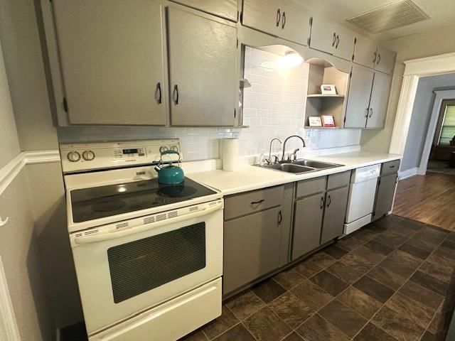 304 E Maple Street — photo 16